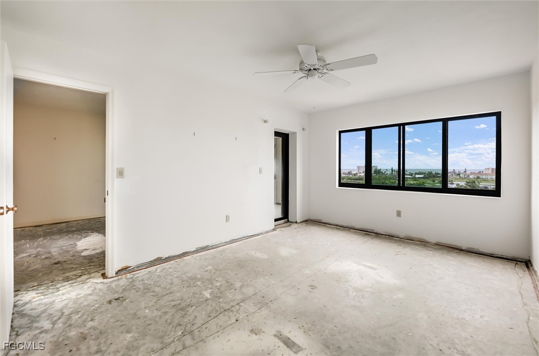 2 Bed Waterfront Home for Sale in Harbour Pointe Condo, photo 15