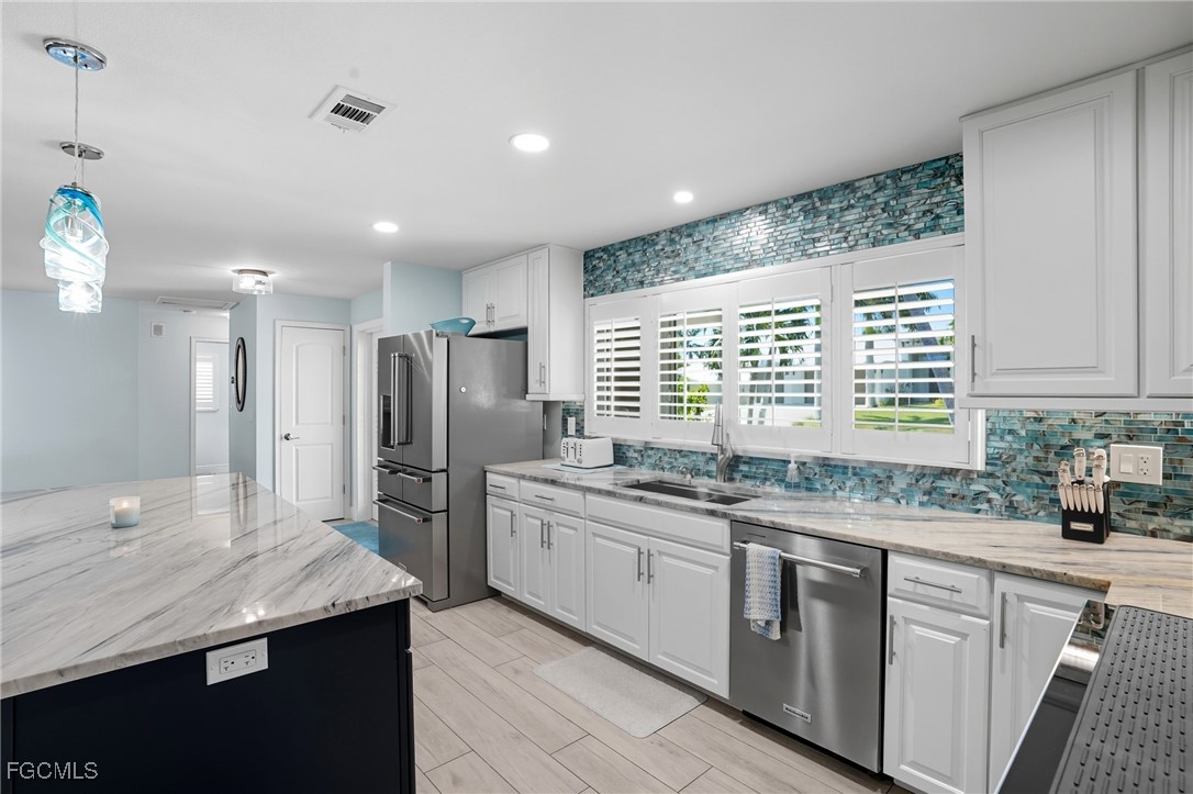 3 Bed Pool Home for Sale in Cape Coral, photo 15