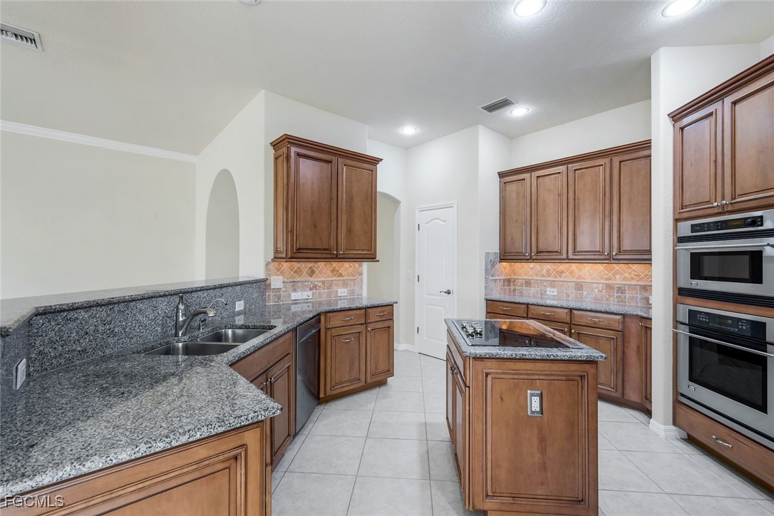 4 Bed Pool Home for Sale in Cape Coral, photo 15