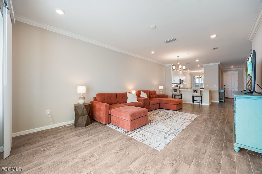 2 Bed Waterfront Home for Sale in Fort Myers, photo 15