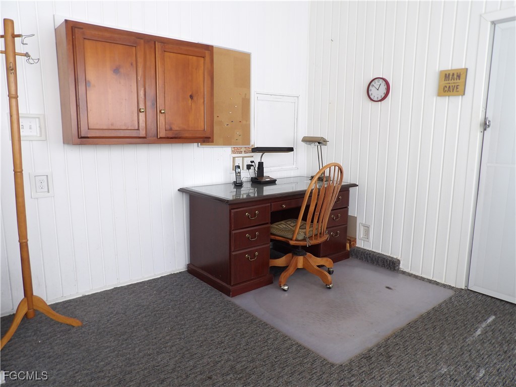 2 Bed ManufacturedHome for Sale in North Fort Myers, photo 15