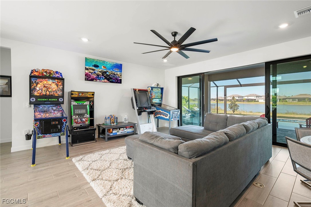 5 Bed Pool Home for Sale in Timber Creek, photo 15