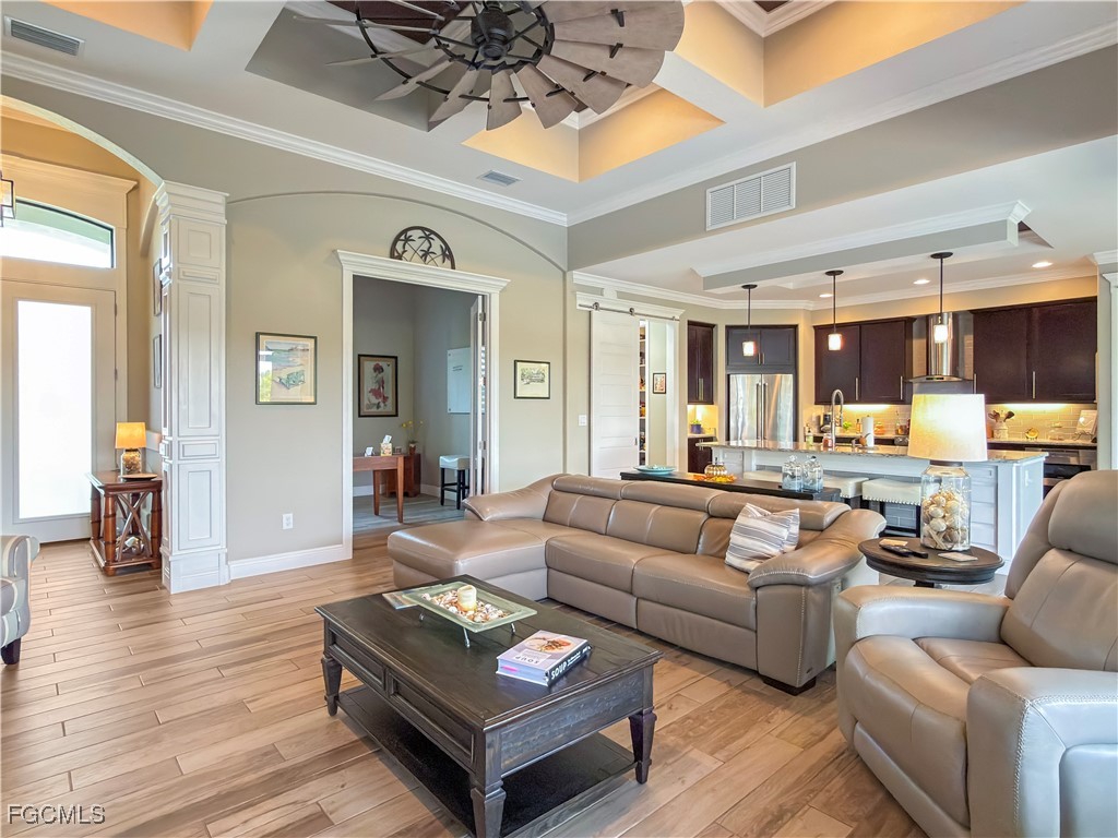 3 Bed Pool Home for Sale in Broadmoor, photo 15