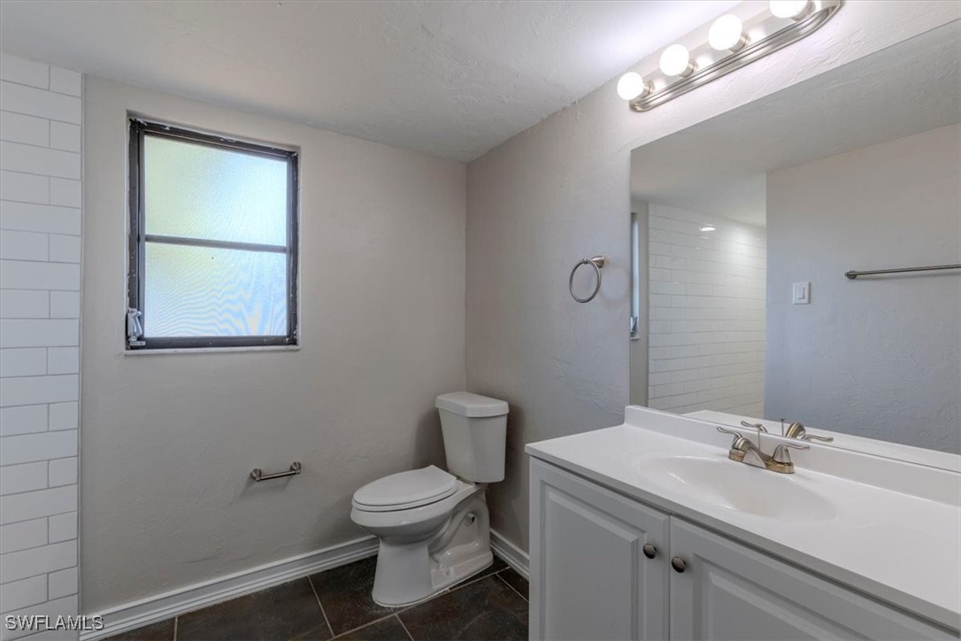 3 Bed SingleFamilyResidence for Sale in Cape Coral, photo 15