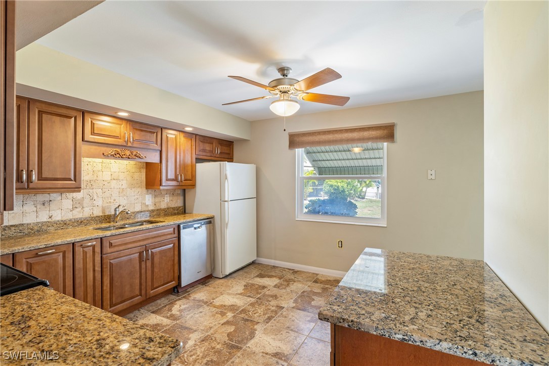 2 Bed Waterfront Home for Sale in Punta Gorda, photo 15