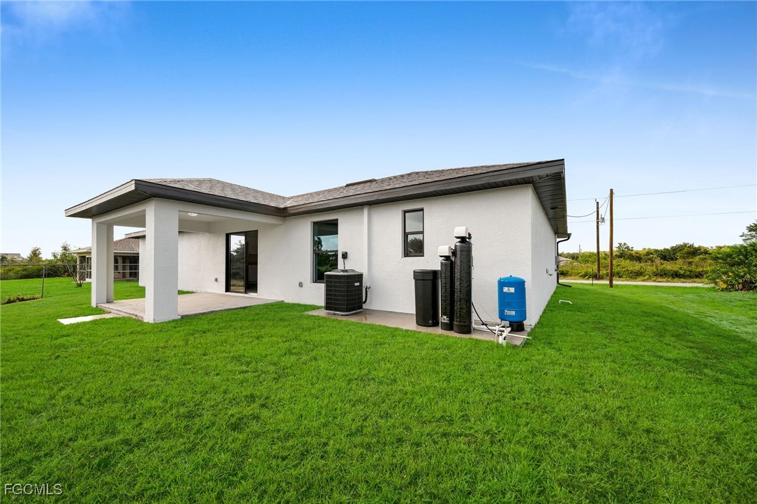 3 Bed SingleFamilyResidence for Sale in Lehigh Acres, photo 15
