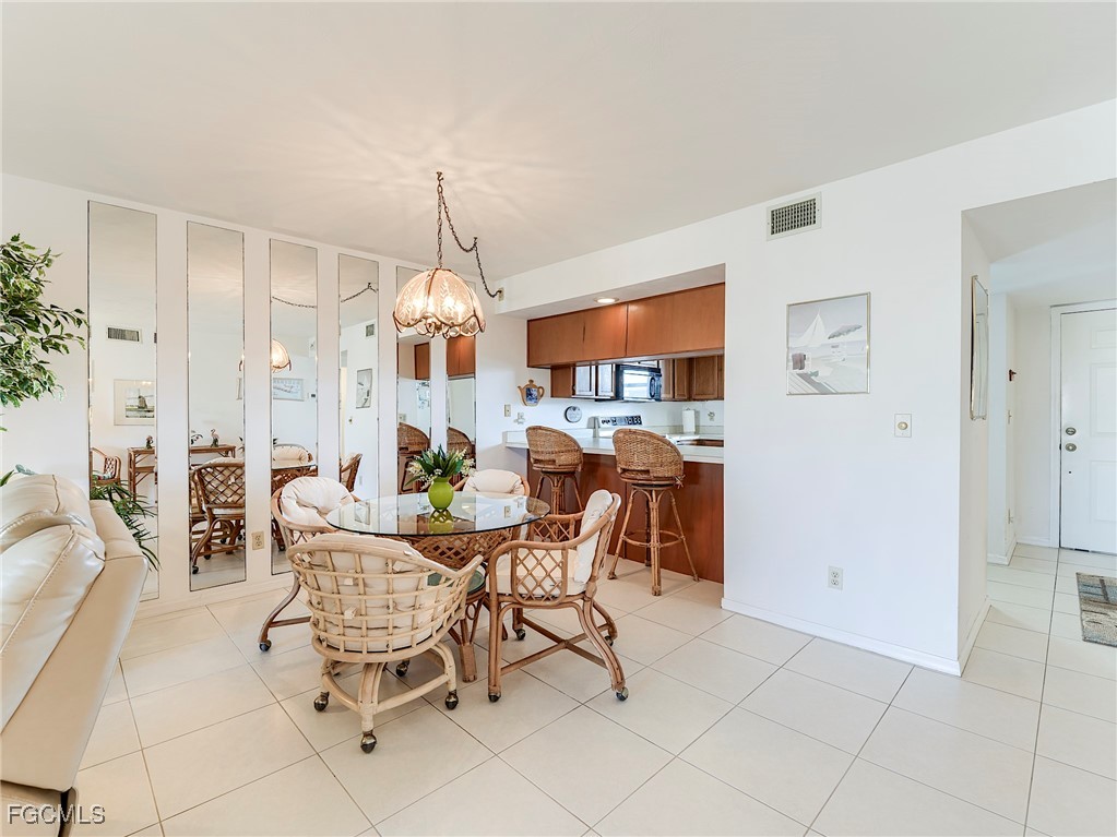 2 Bed Waterfront Home for Sale in Fort Myers Beach, photo 15