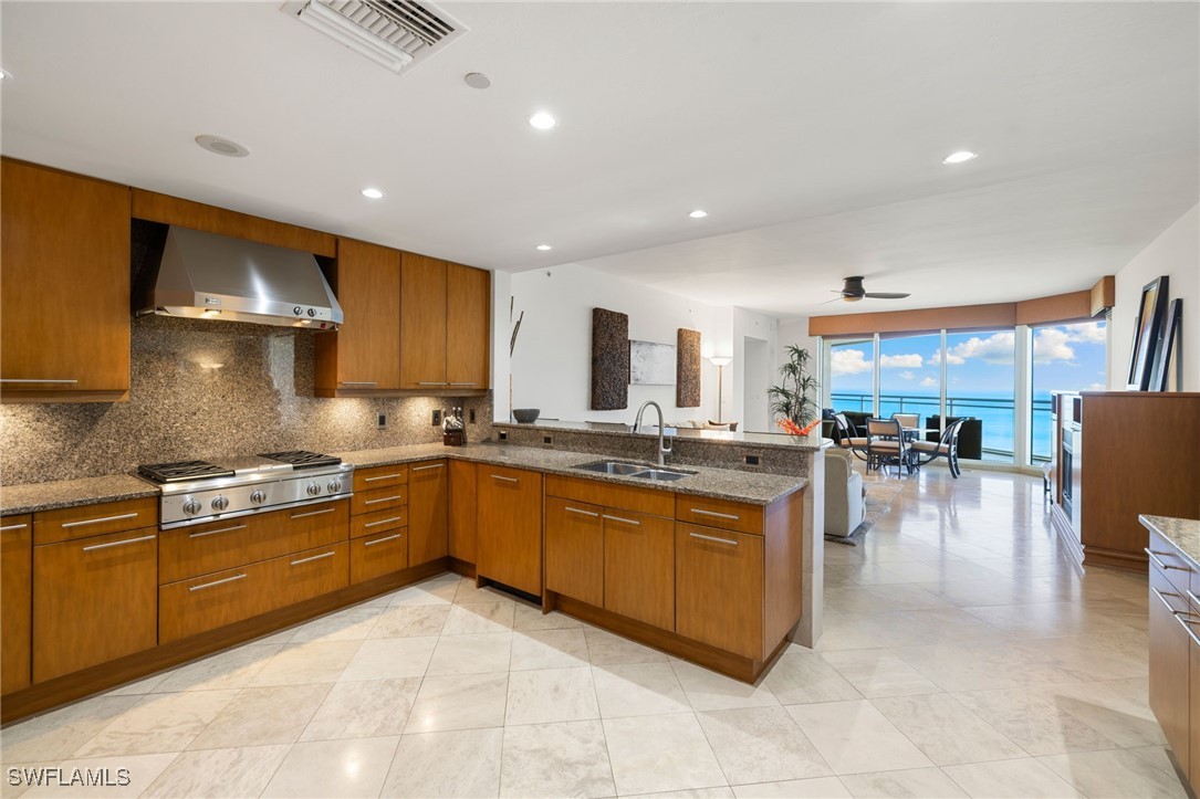 4 Bed Waterfront Home for Sale in Moraya Bay, photo 15