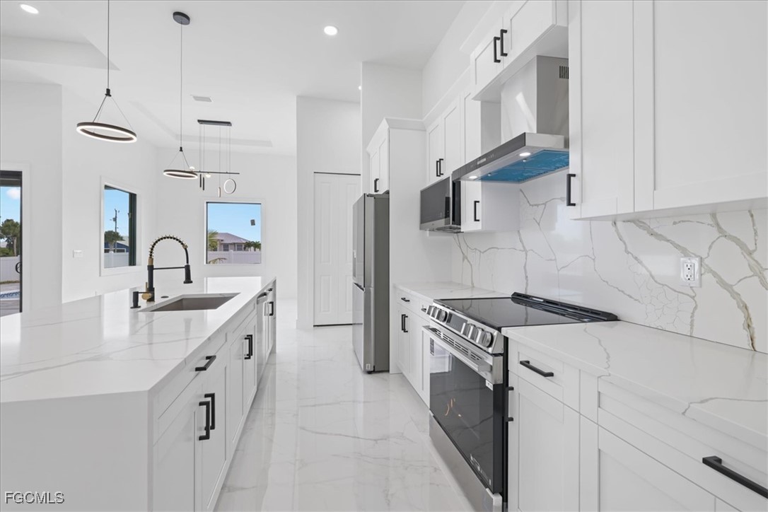 3 Bed SingleFamilyResidence for Sale in Port Charlotte, photo 15