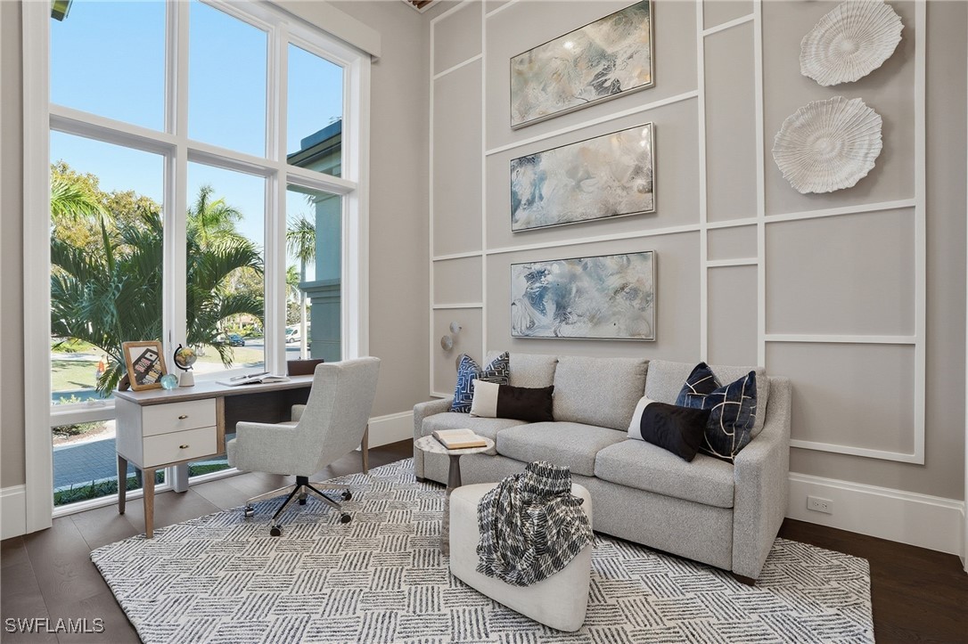 5 Bed Pool Home for Sale in Park Shore, photo 15