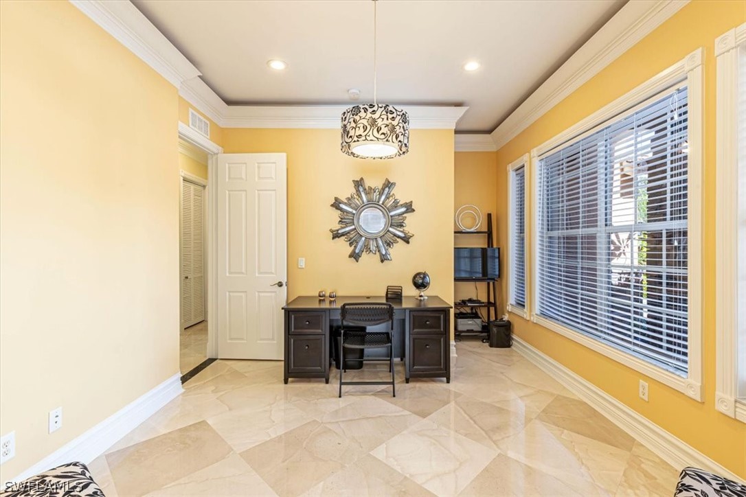 5 Bed SingleFamilyResidence for Sale in Naples, photo 15