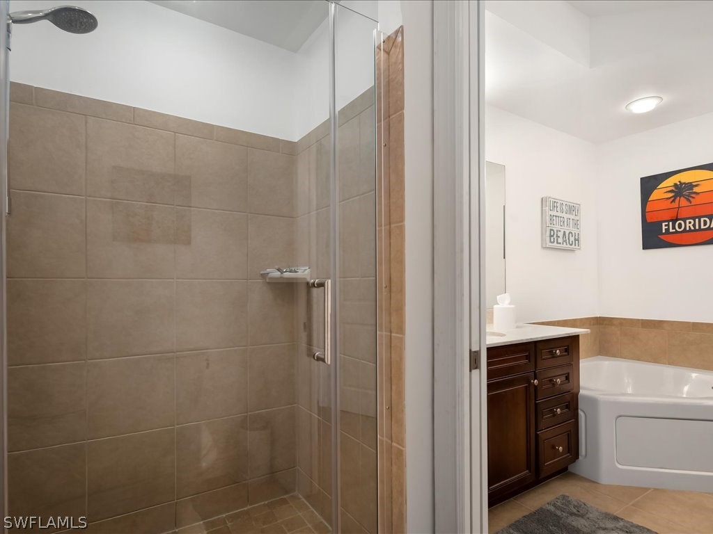 2 Bed Condominium for Sale in Estero, photo 15