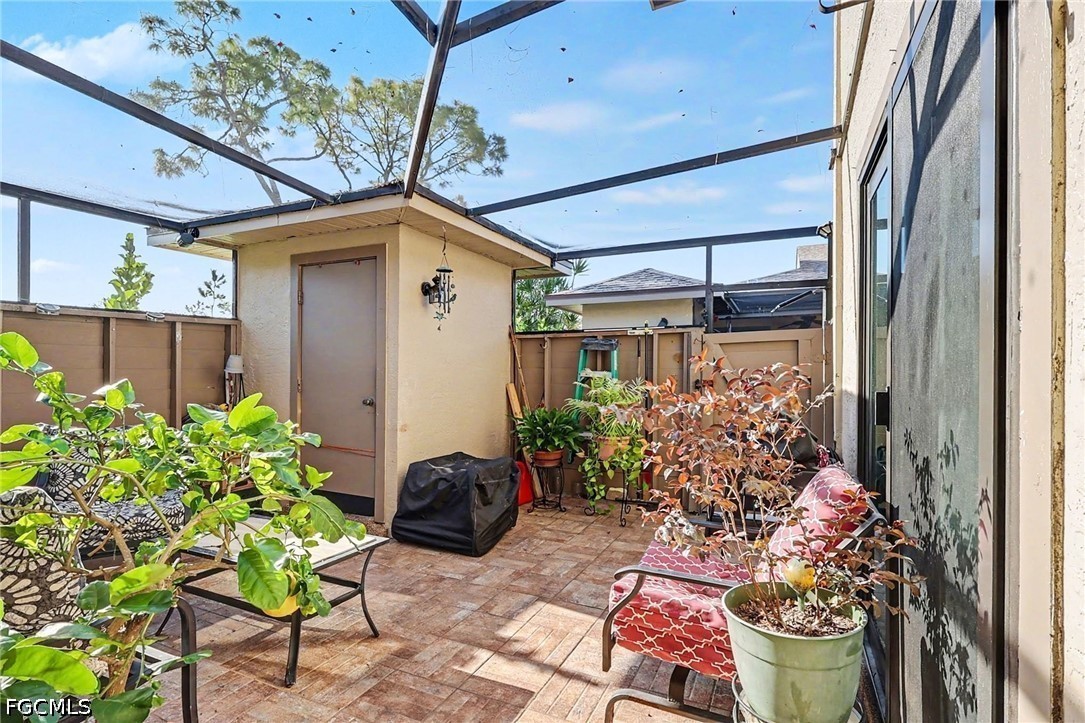 2 Bed Pool Home for Sale in Fort Myers, photo 15
