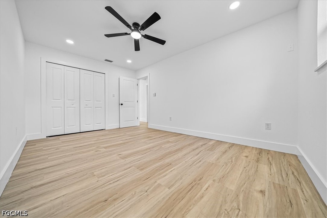 2 Bed SingleFamilyResidence for Sale in Fort Myers, photo 15