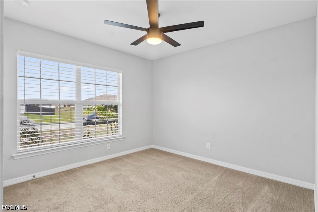 3 Bed SingleFamilyResidence for Sale in Cape Coral, photo 15