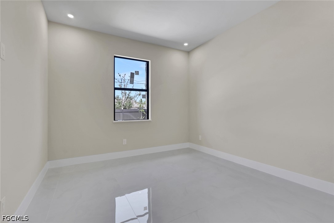 3 Bed Pool Home for Sale in Cape Coral, photo 15