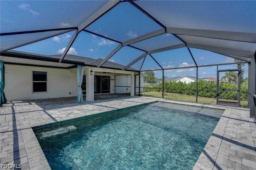 3 Bed Pool Home for Sale in Cape Coral, photo 15