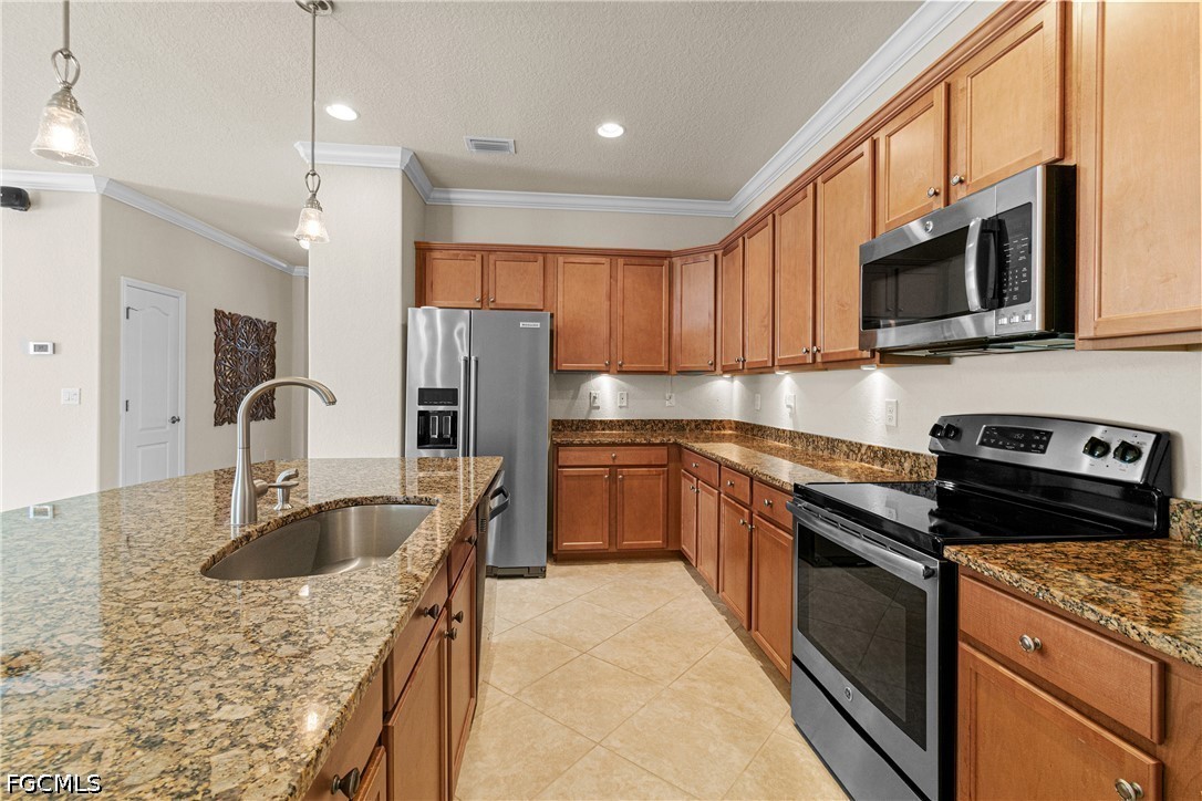 4 Bed Pool Home for Sale in Reflection Isles, photo 15