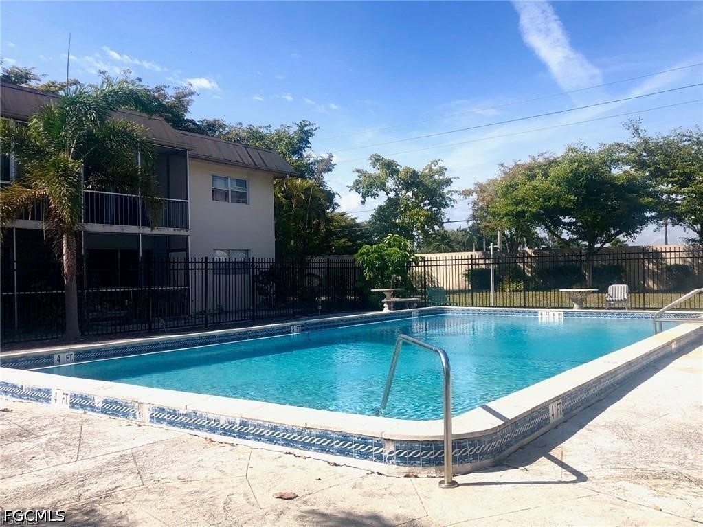 2 Bed Condominium for Sale in Fort Myers, photo 15