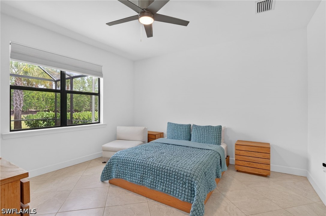 3 Bed Pool Home for Sale in Manatee Cove, photo 15