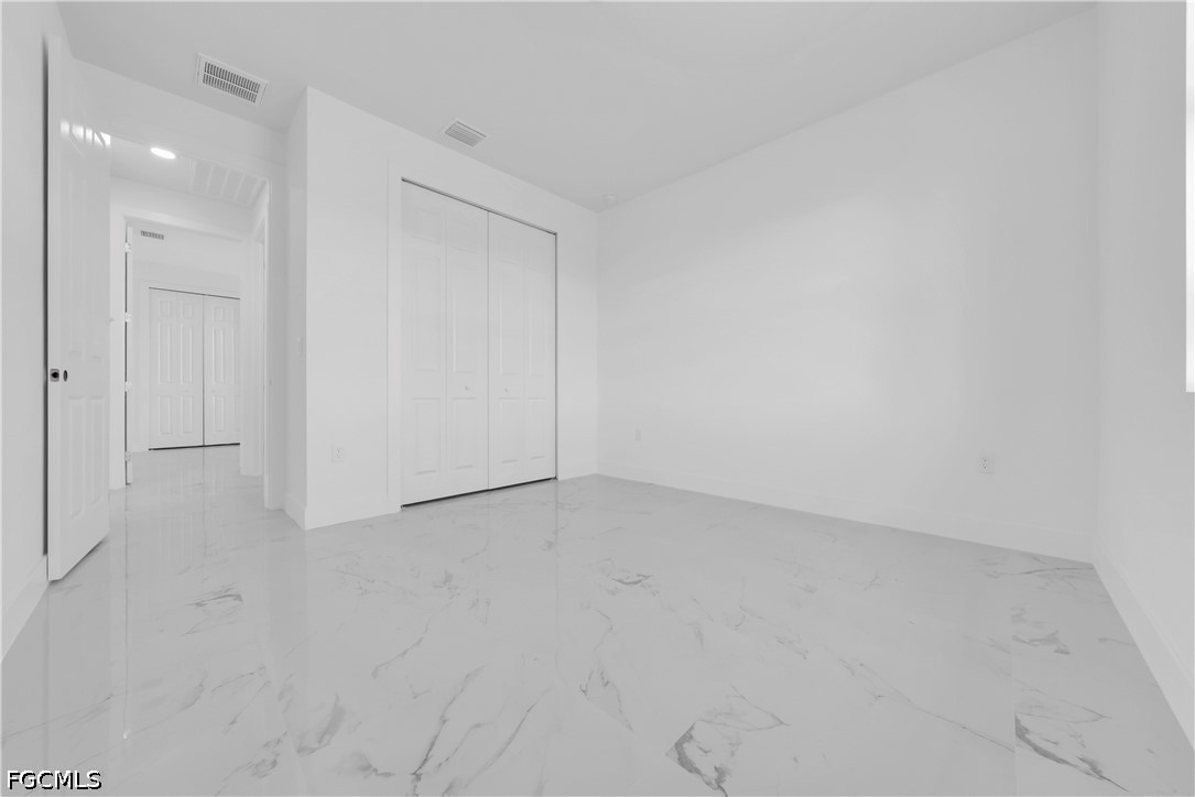 3 Bed SingleFamilyResidence for Sale in Lehigh Acres, photo 15