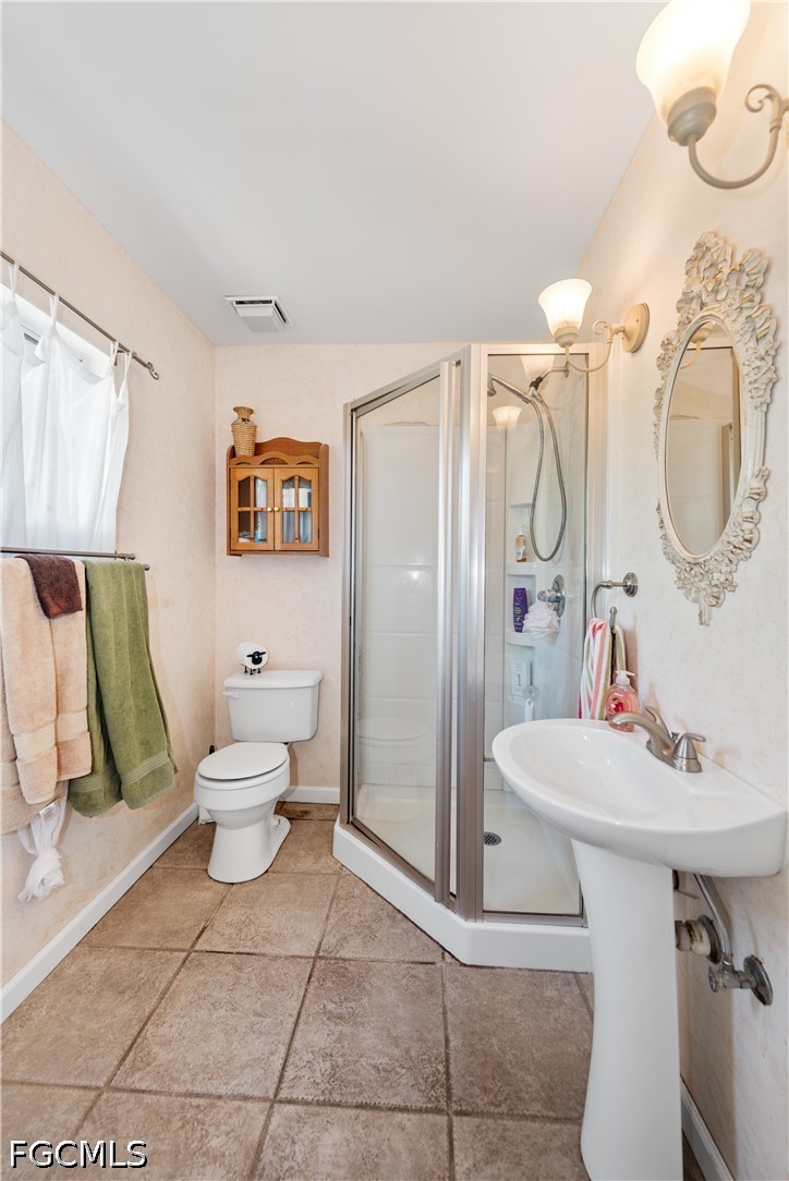 2 Bed Pool Home for Sale in Cape Coral, photo 15