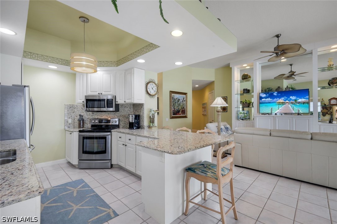 4 Bed Pool Home for Sale in Island Walk, photo 15