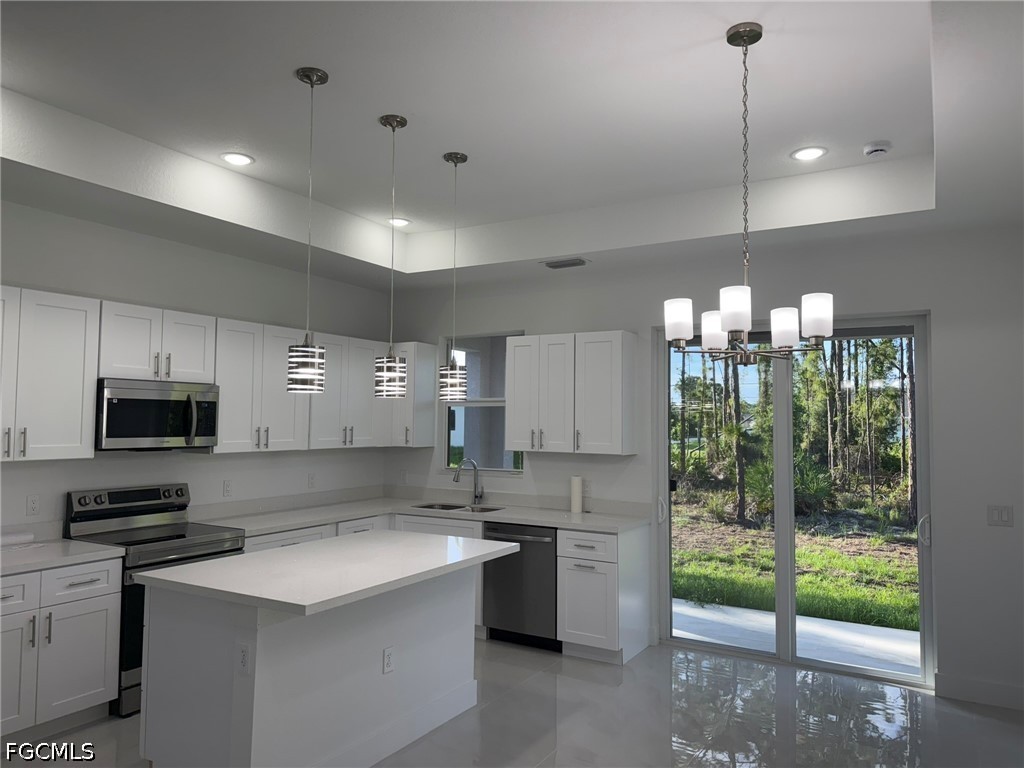 3 Bed SingleFamilyResidence for Sale in Lehigh Acres, photo 15