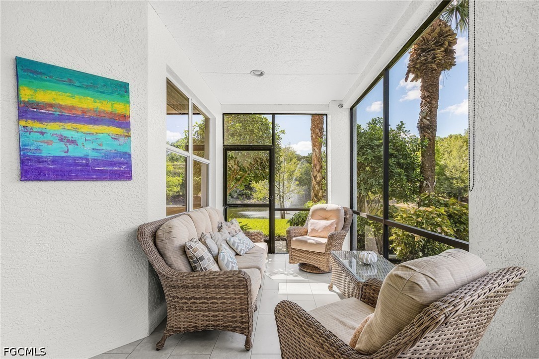 2 Bed Waterfront Home for Sale in Toscana, photo 15