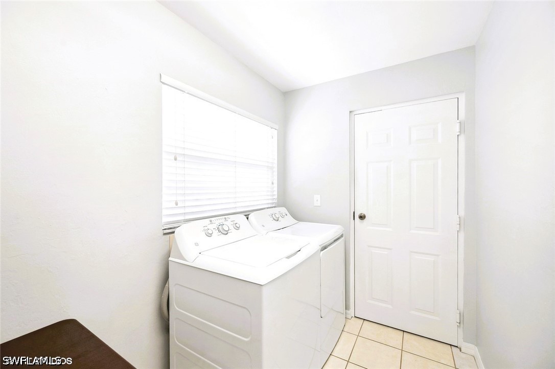 2 Bed Waterfront Home for Sale in Naples, photo 15
