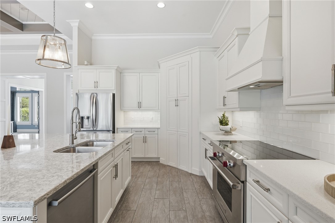 3 Bed Pool Home for Sale in Naples, photo 15