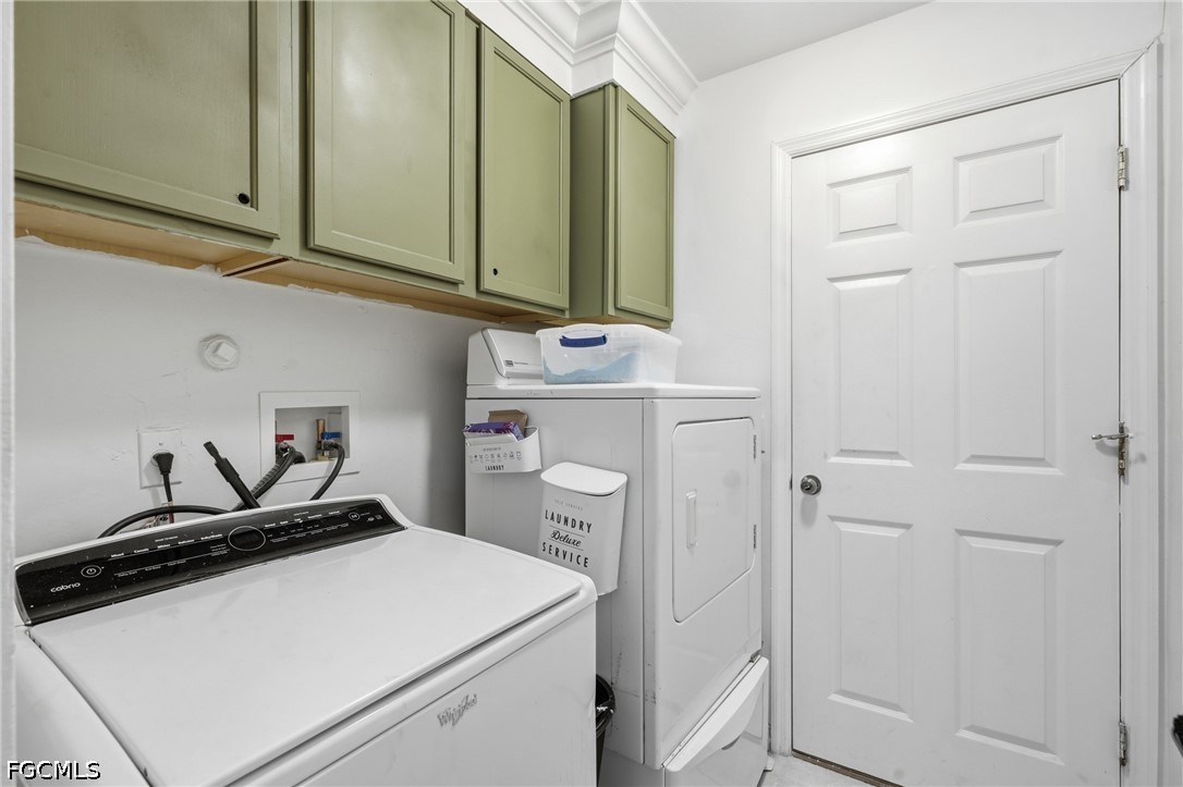 3 Bed Pool Home for Sale in Cape Coral, photo 15