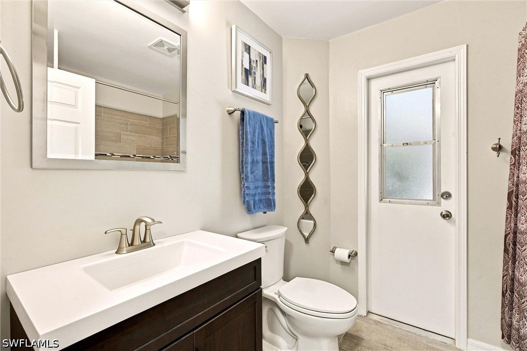 3 Bed Pool Home for Sale in Naples, photo 15