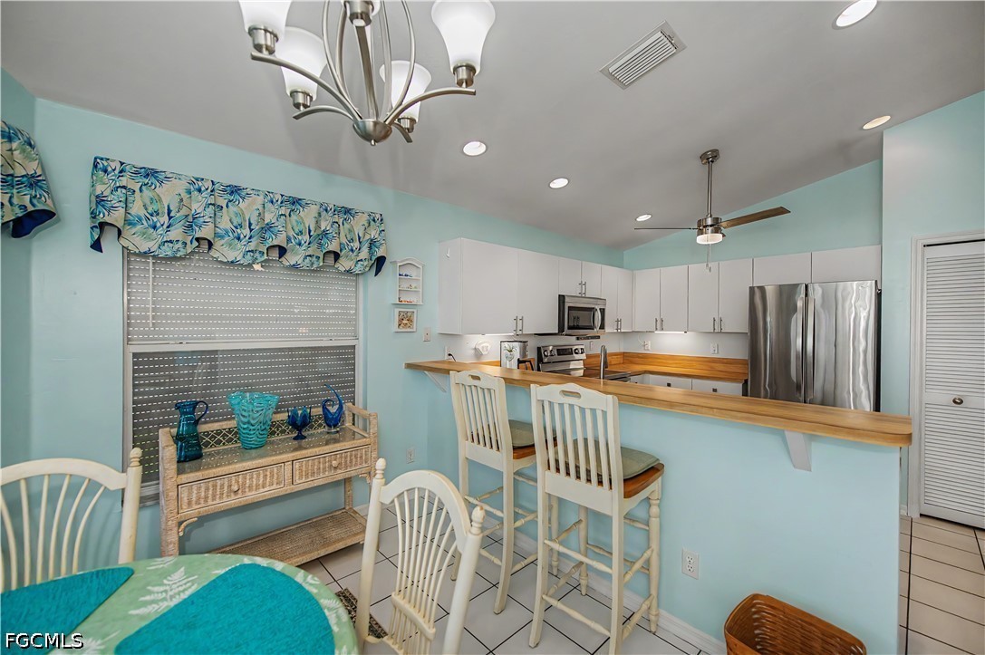 3 Bed SingleFamilyResidence for Sale in North Fort Myers, photo 15