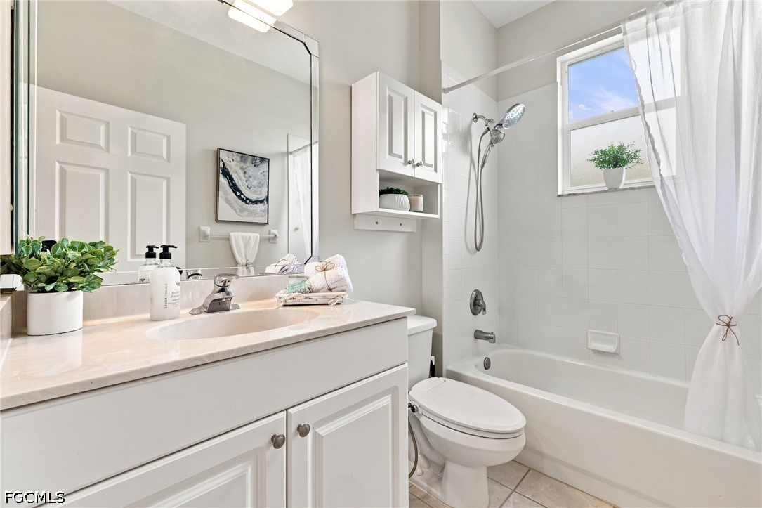 4 Bed Pool Home for Sale in Reflection Lakes, photo 15