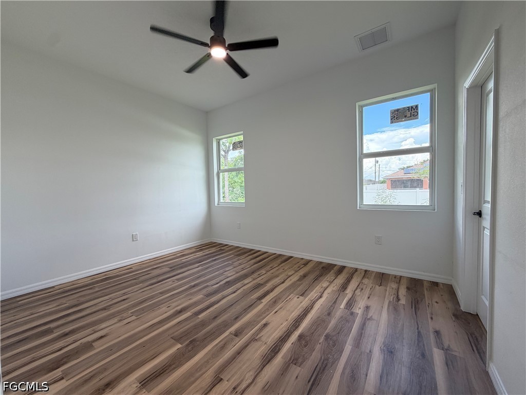 3 Bed SingleFamilyResidence for Sale in Lehigh Acres, photo 15