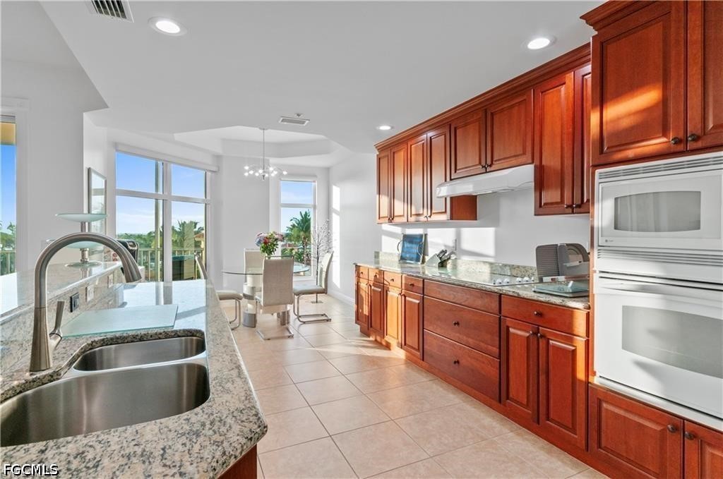 3 Bed Waterfront Home for Sale in Cape Coral, photo 15