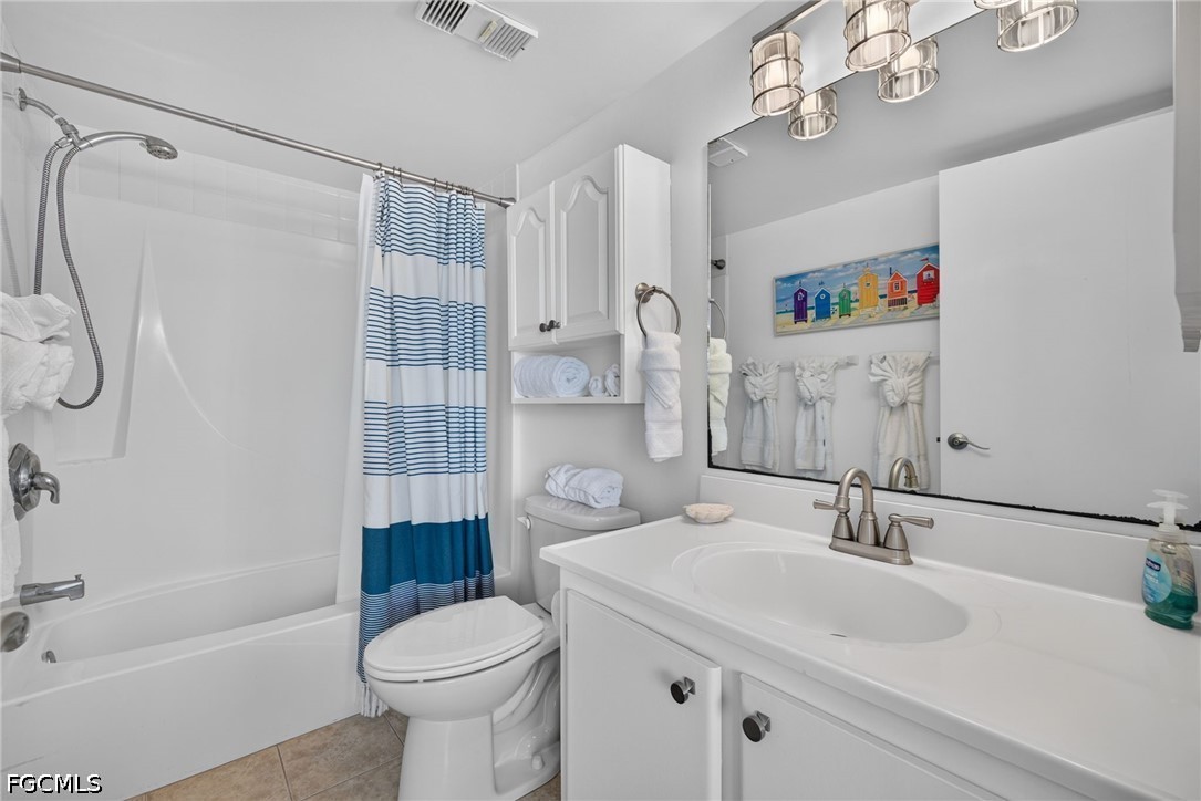 1 Bed Waterfront Home for Sale in Fort Myers Beach, photo 15