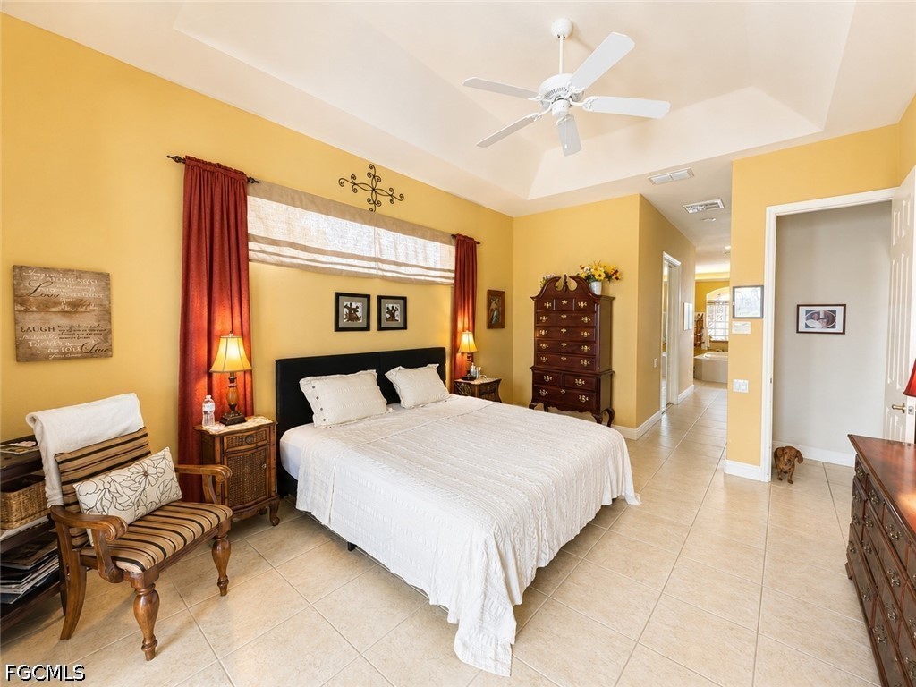 3 Bed Pool Home for Sale in Cape Royal, photo 15