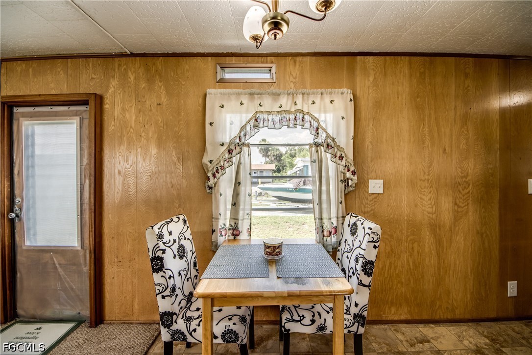1 Bed ManufacturedHome for Sale in Mobile Manor, photo 15