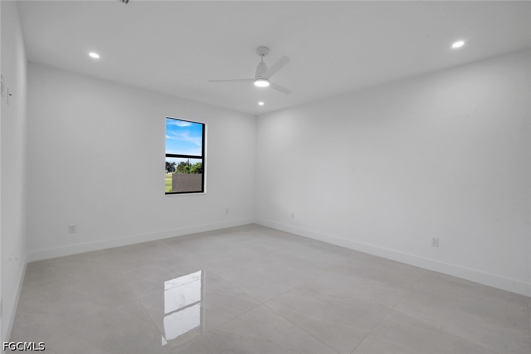 4 Bed SingleFamilyResidence for Sale in Cape Coral, photo 15