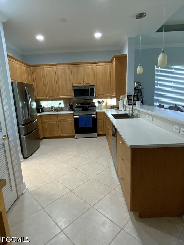 3 Bed Waterfront Home for Sale in Coral Lakes, photo 15