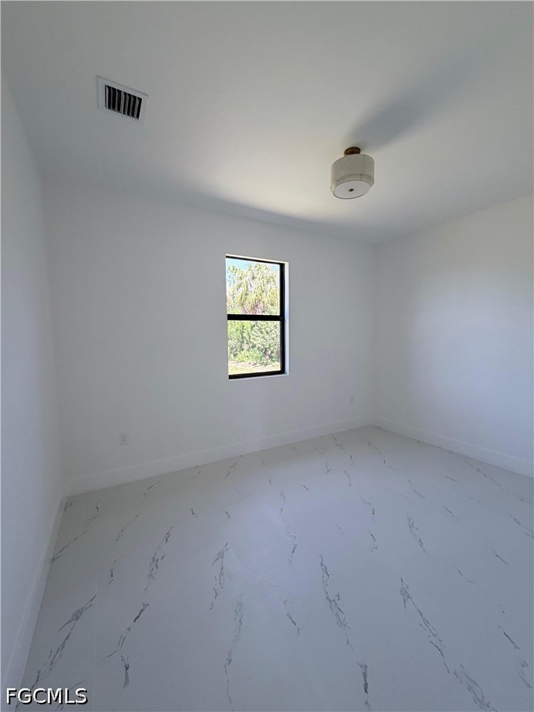 4 Bed SingleFamilyResidence for Sale in Lehigh Acres, photo 15