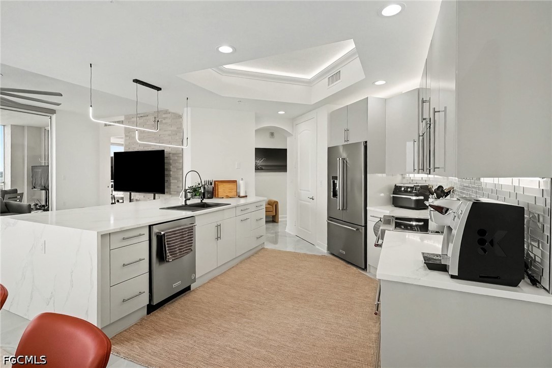3 Bed Waterfront Home for Sale in Fort Myers, photo 15