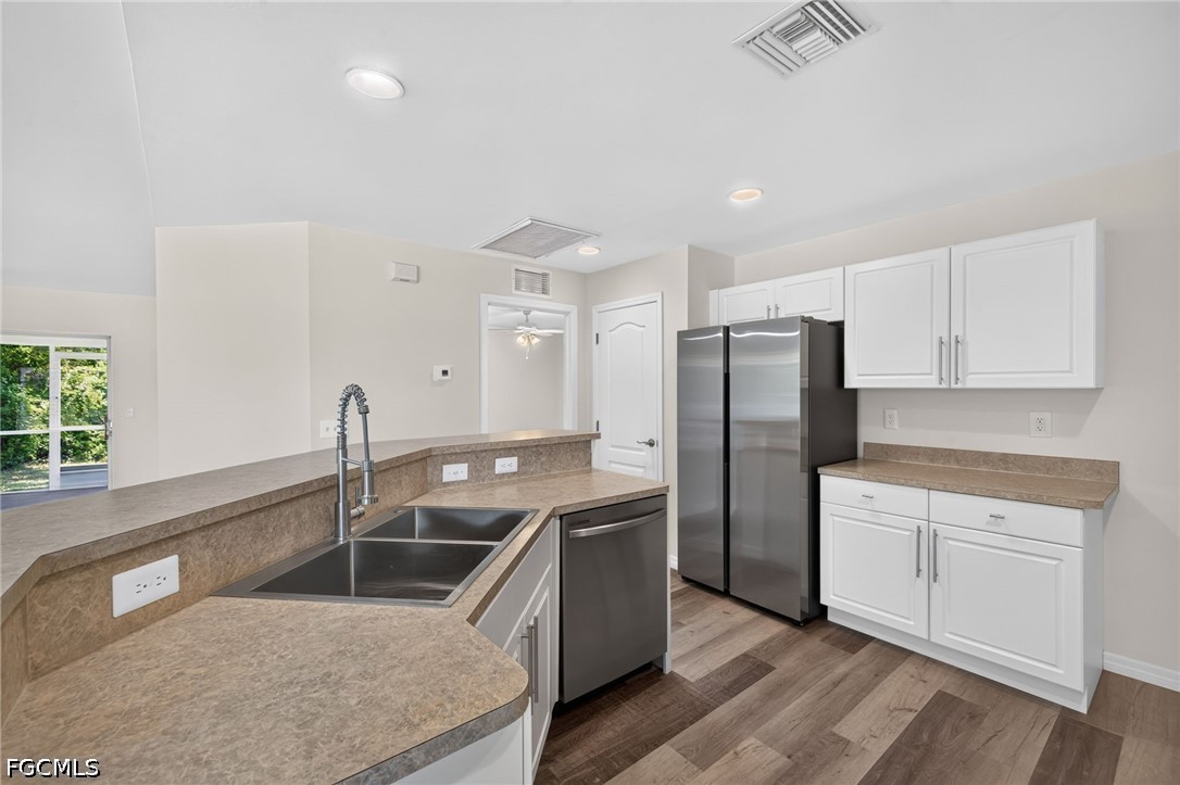 3 Bed SingleFamilyResidence for Sale in Lehigh Acres, photo 15