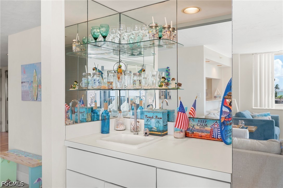 2 Bed Condominium for Sale in Fort Myers Beach, photo 15