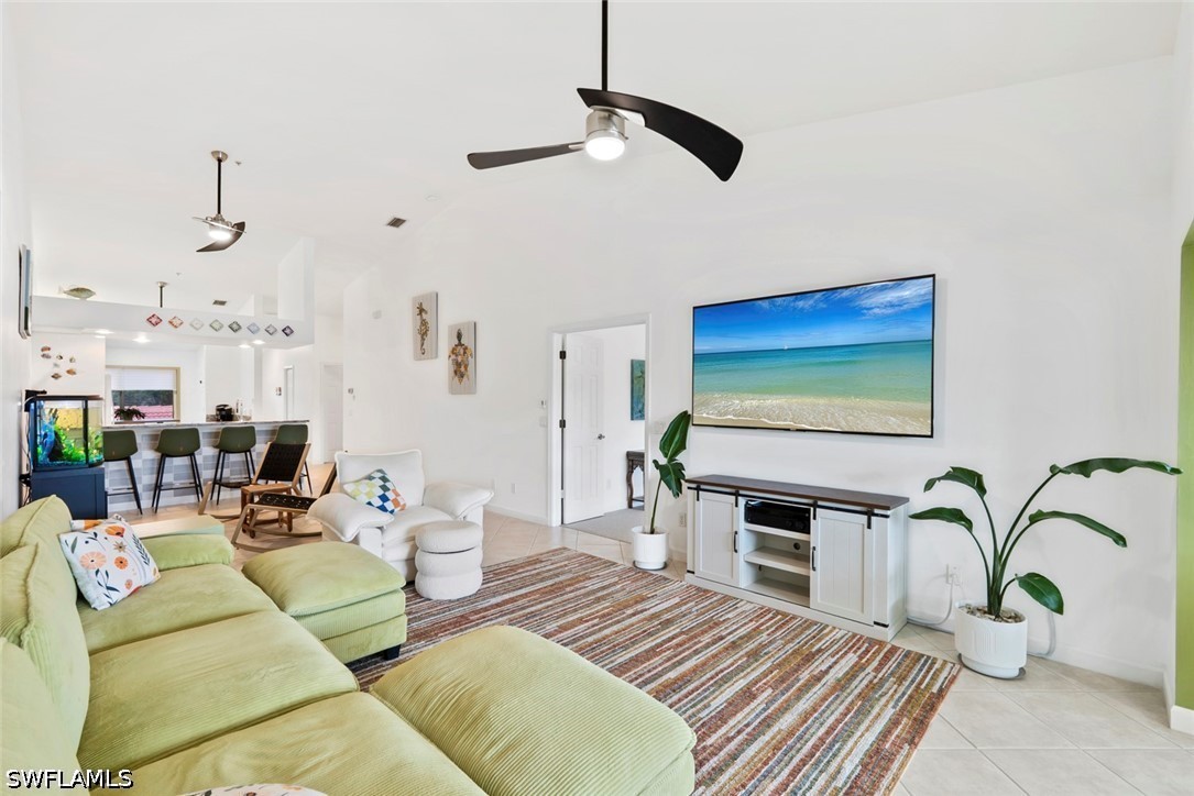 2 Bed Condominium for Sale in Naples, photo 15