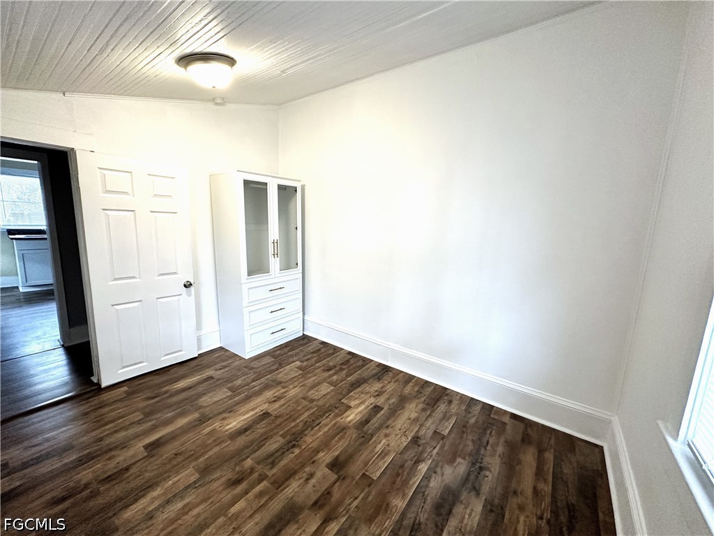 2 Bed SingleFamilyResidence for Sale in Fort Myers, photo 15