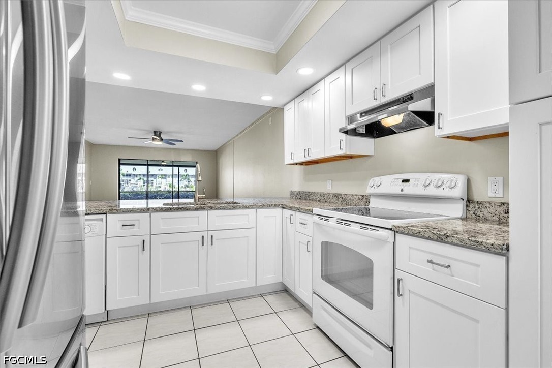 2 Bed Waterfront Home for Sale in Cape Coral, photo 15