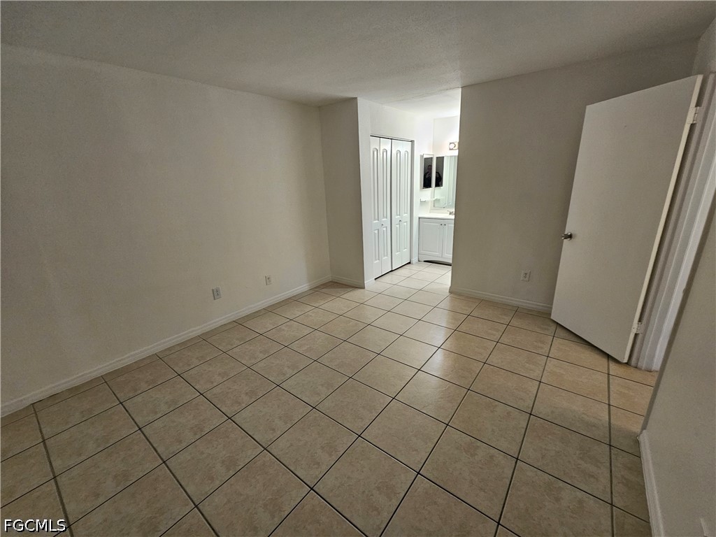 2 Bed Condominium for Sale in Village Creek, photo 15
